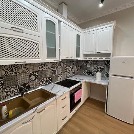 Leti Apartaments 21 Dhjetori Sc 地拉那 外观 照片